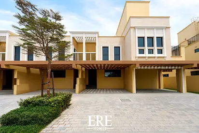 Brand New 4BR | Single Row | Near Entrance | Malta