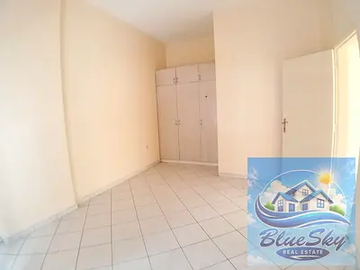 Good looking 1bhk With balcony wardrobe 4,6 chqs payment just for rent 30k