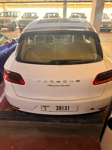صورة 2 لـ 2014 Porsche MACAN