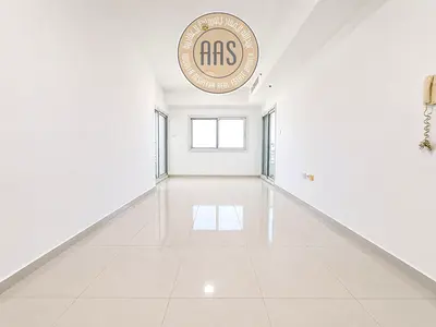 In prime location huge Studio with balcony full open view