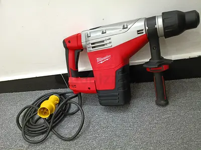 Milwaukee powerful Hammer drill