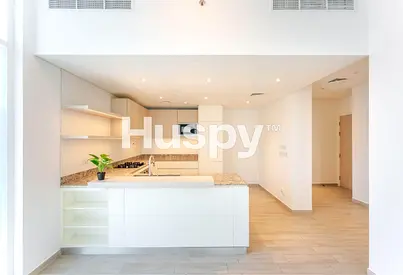Larger Layout | Corner Unit | Vacant