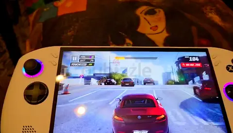 LENEVO GO 2  AMD رايزن Z2 اكستريم الذي يتميز بـ 8 نوى و16 خيط وسرعات معززة تصل إلى 5.1 جيجاهرتز