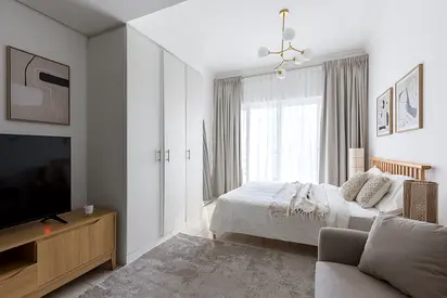 Modern interiors | Lake views | Prime JLT location