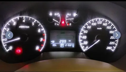 صورة 11 لـ 2015 Nissan TIIDA