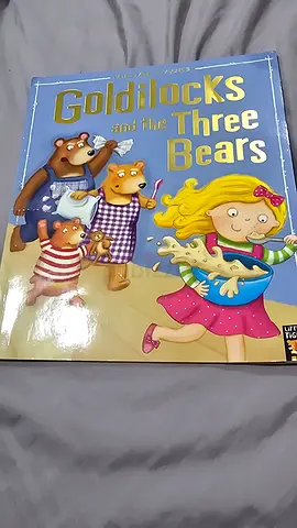 KIDS BOOK - GOLDILOCK AND THE THREE BEARS