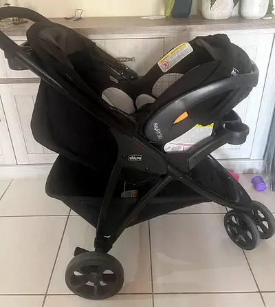 Chicco travel system