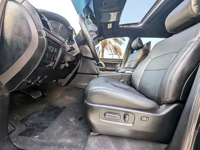 صورة 10 لـ 2014 Toyota LAND CRUISER