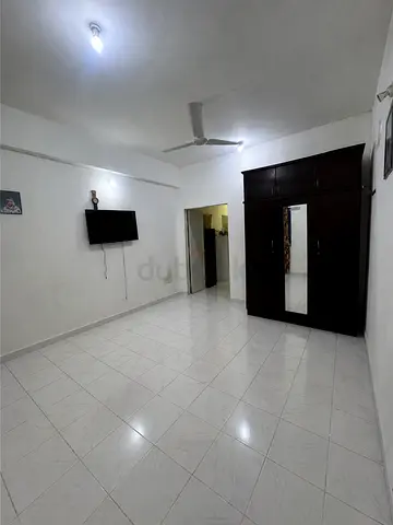 Room for rent for executive ladies or couple or executive male