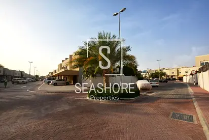 Spacious 3BR Villa | Prime Location | Great Investment