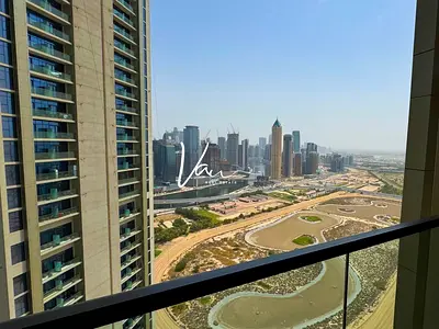 Fully Furnished Studio | High Floor | Canal View