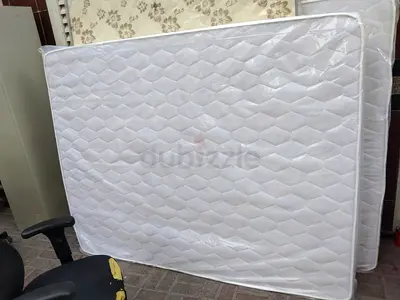 150x190cm queen size mattress. Same day delivery available