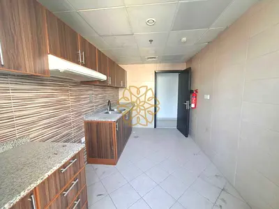 Hot 2BR with Free Parking and Big Balcony