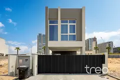 Freestanding | Single Row | Vacant on Transfer