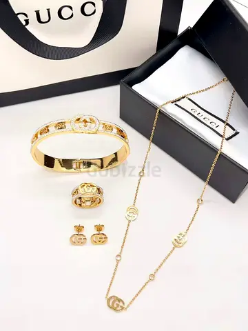 Gucci gold-tone bracelet, necklace and earring set - excellent condition