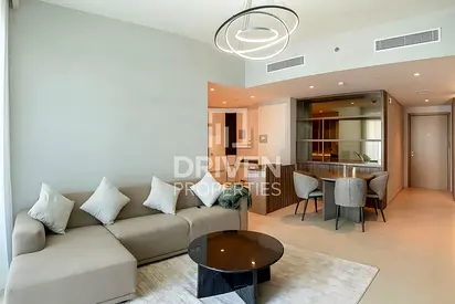 Vacant Unit | Upgraded Furnished | SZR View