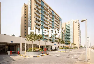 Maid's Room | Spacious Unit | Beach Access