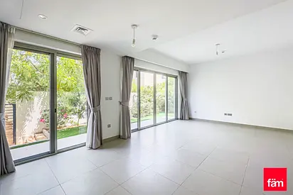 EMAAR Community | Great Location | Vacant Now