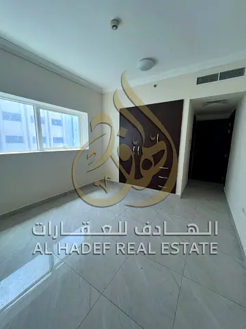 3 غرف وصالة مع غرفة خادمة للإيجار السنوي في المجاز 2