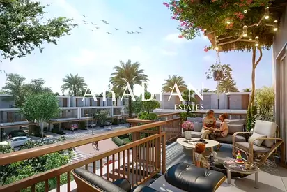 Corner plot | Single Row | Close to Malibu Beach