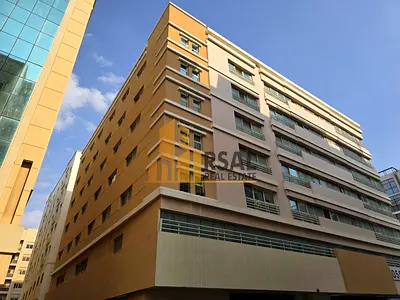 Minimum Commission Hugh Size 1BR , With balcony and parking , Easy Access to Everything ?