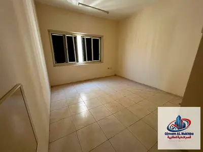 اقل سعر استوديو في الغوير، تكييف سبليت وغاز مركزي، قريب من نستو واللولو وجميع الخدمات،