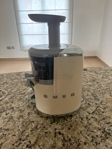 SMEG Citrus/Slow Juicer - Cream, Good Working Condition