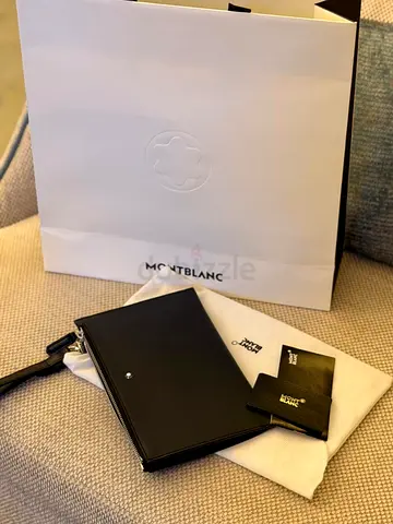 MONTBLANC SMALL POUCH: This pouch measures 24 cm in length and 13 cm in height.