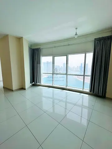 🌊🏡 FOR RENT | 3-Bedroom Apartment + Master Maid’s Room – Al Khan, Sharjah ✨ 🔥 First Row on the
