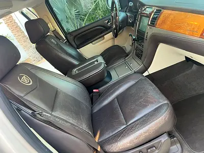 2012 Cadillac ESCALADE — миниатюра 7