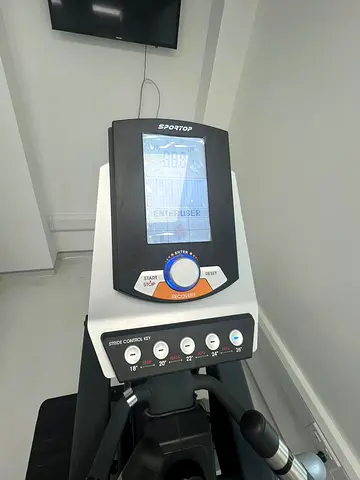E500 SporTop Elliptical Trainer - Good Working Condition