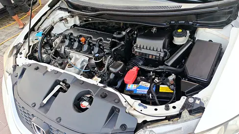 صورة 15 لـ 2015 Honda CIVIC