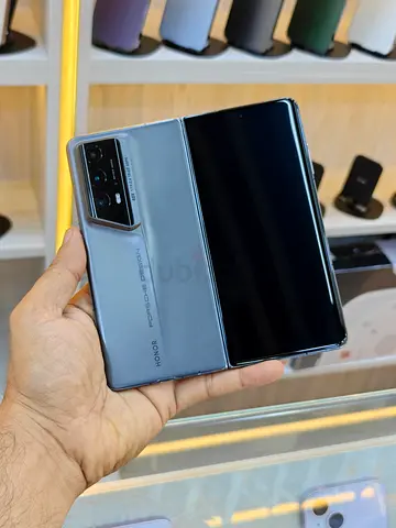 Honor Magic V2 Porsche Design – 16GB RAM / 512GB
هونر ماجيك V2 بورشه ديزاين – رام 16
