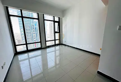 HIGH FLOOR| LAKE VIEW| READY TO MOVE| HOT DEAL|