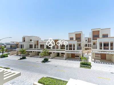 BACK-TO-BACK | CLOSE TO ENTRANCE | MULTIPLE OPTIONS