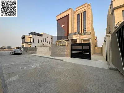 Strategic location and spacious: Modern luxury villa for sale with 6 bedrooms directly on Sheikh Mo