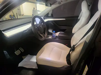 2023 Tesla MODEL Y thumbnail 3
