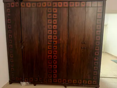 خزانه 6 ابواب بحالة جيده