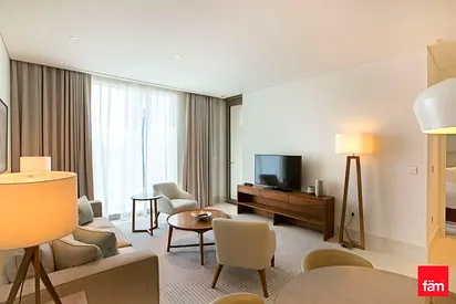 Elegant | Premium Vida Residences Downtown Living