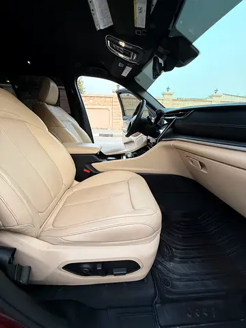 2023 JEEP GRAND CHEROKEE — миниатюра 11