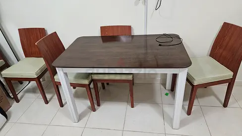 Dining table 4 seater