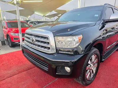 2012 Toyota SEQUOIA — фото 2