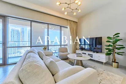 Lagoon View | Modern | Spacious Layout