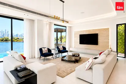 Lake And Skyline View I High Quality Renovation