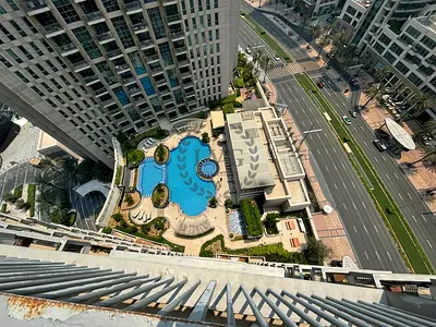 Available Soon | Spacious & Bright 1BR | Skyline view