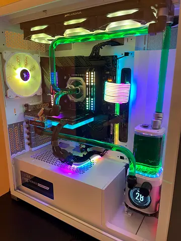 Gaming PC Intel Core i9-9980XE, RTX 5080, 128GB RAM, 2TB SSD - White