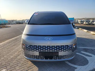 2022 Hyundai STARIA photo 2