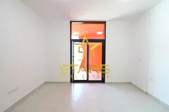 Spacious 1BR | Balcony | Pool & Gym | Skyline Views