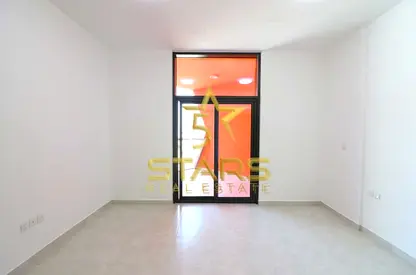 Spacious 1BR | Balcony | Pool & Gym | Skyline Views