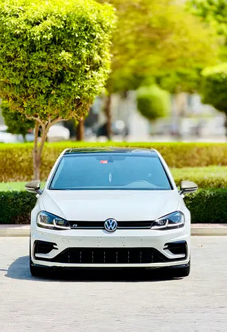 2018 Volkswagen GOLF R 照片 2